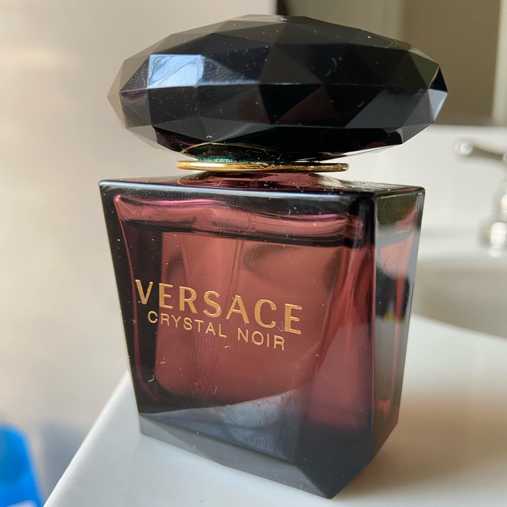 Versace Crystal Noir Eau de Toilette